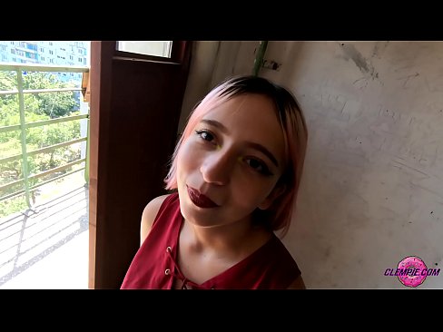 ❤️ Estudiante Sensual chupa a un extraño en el Outback - Cum en su cara ️ Porno ruso en es.newsexxxx.ru ❌️